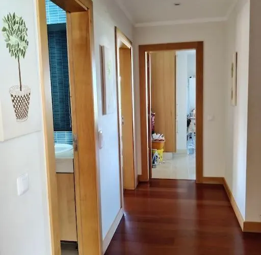 Appartamento 2 Bedroom Floor In *