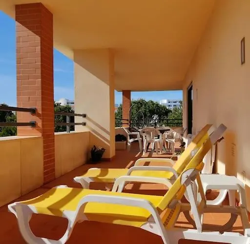 2 Bedroom Floor In Albufeira