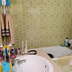 2 Bedroom Floor In