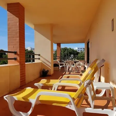 2 Bedroom Floor In אלבופיירה