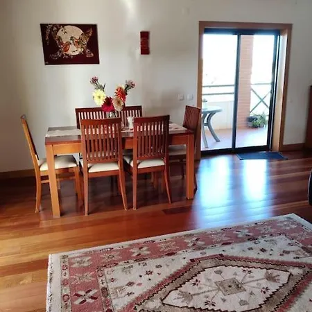 2 Bedroom Floor In אלבופיירה