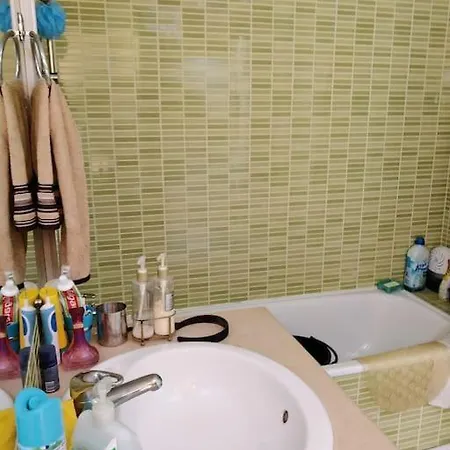 2 Bedroom Floor In