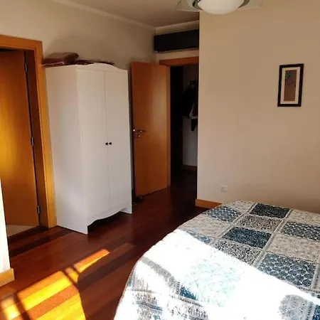 דירה 2 Bedroom Floor In אלבופיירה