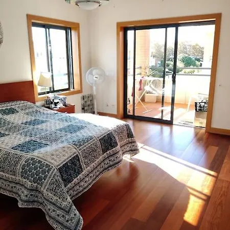 2 Bedroom Floor In * אלבופיירה