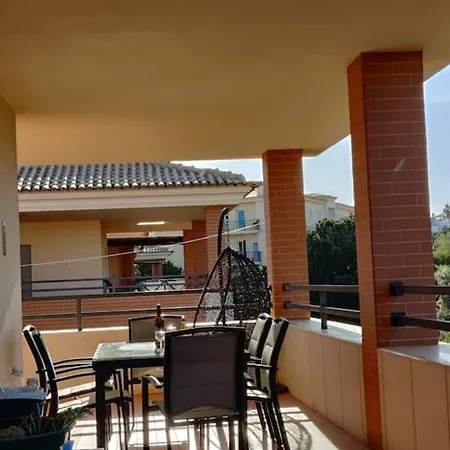 דירה 2 Bedroom Floor In